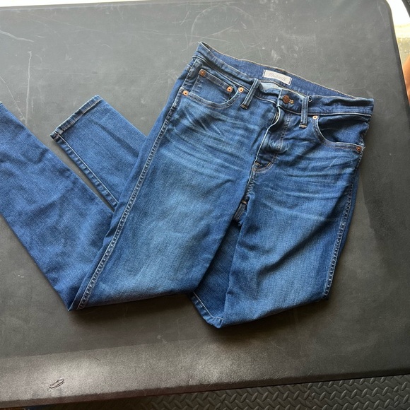 Madewell 9" High-Rise Skinny Jeans in Polly Wash - Picture 4 of 8